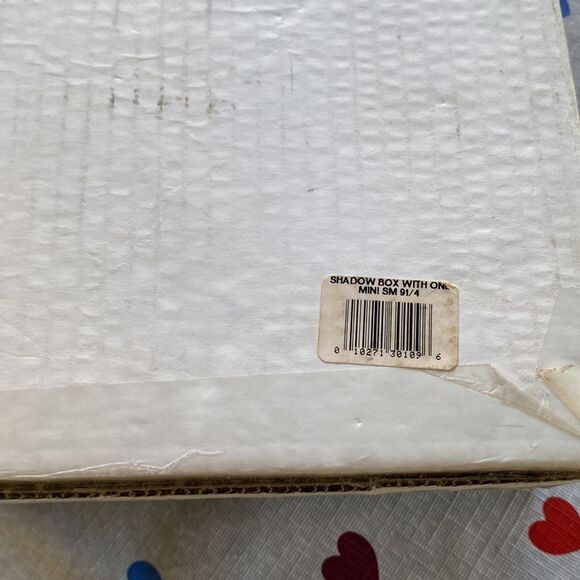 Vintage Fragrance Collectors Mirrored Shadow Box - Picture 6 of 7